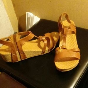 Women camel colored sandals